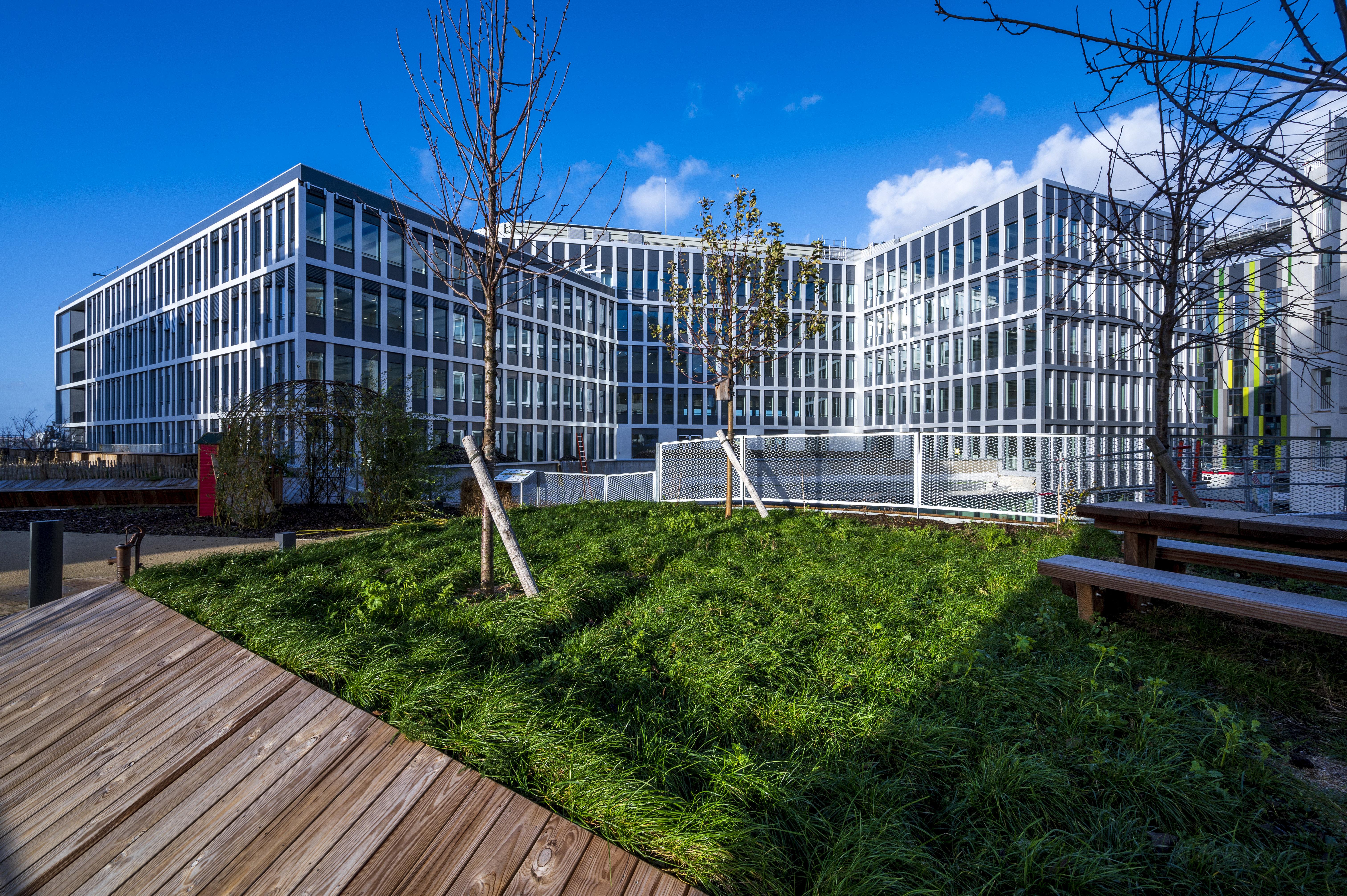 HUB 247 Nanterre Coeur Université Bouygues Immobilier